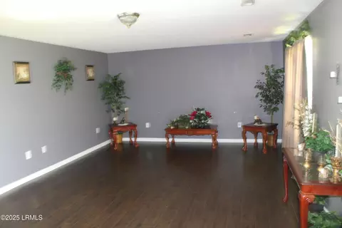 Living - 609 Ashley Dr, Hampton, SC 29924 photo 1 of 1