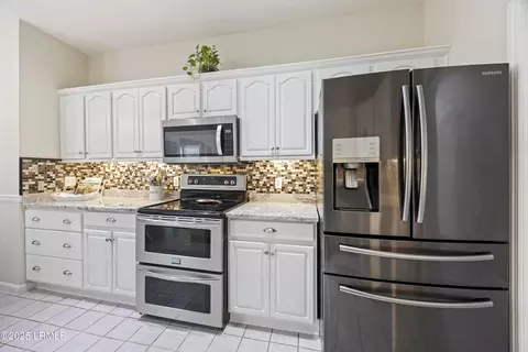 3 Windtree Ln, Bluffton, SC 29910 photo 11