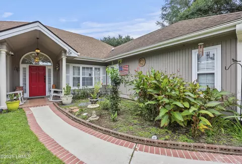 3 Windtree Ln, Bluffton, SC 29910