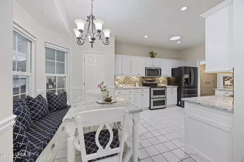 3 Windtree Ln, Bluffton, SC 29910 photo 4