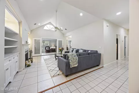 3 Windtree Ln, Bluffton, SC 29910 photo 9