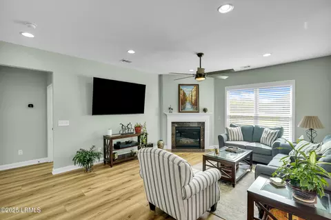 Living - 18 Bainbridge Way, Bluffton, SC 29910 photo 3 of 7