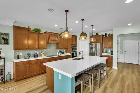 Kitchen - 18 Bainbridge Way, Bluffton, SC 29910 photo 2 of 11