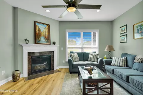 Living - 18 Bainbridge Way, Bluffton, SC 29910 photo 5 of 7