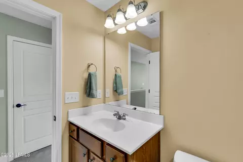 Bath - 18 Bainbridge Way, Bluffton, SC 29910 photo 8 of 9