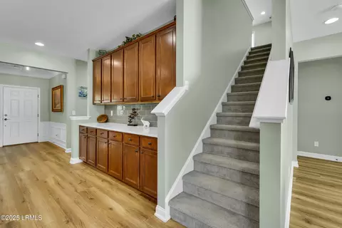 Entry Way - 18 Bainbridge Way, Bluffton, SC 29910 photo 5 of 9