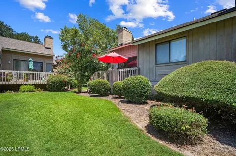 5 Gum Tree Rd #M8, Hilton Head Island, SC 29926