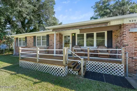 920 Belleview Cir E, Beaufort, SC 29902
