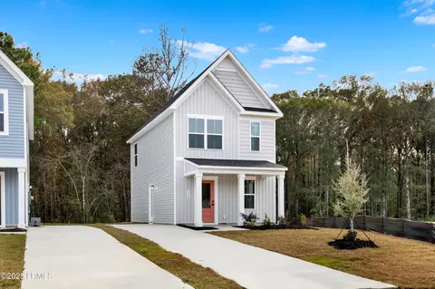 173 Crown St, Hardeeville, SC 29927