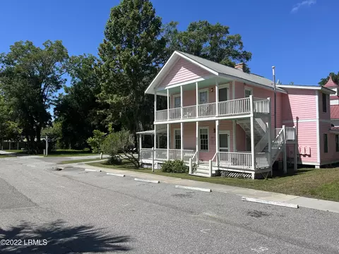 1103 Paris Ave, Port Royal, SC 29935