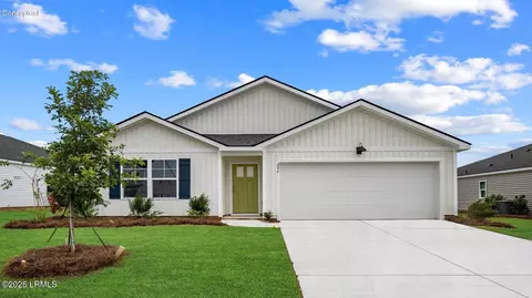 17 Bottom Board Ct, Ridgeland, SC 29936