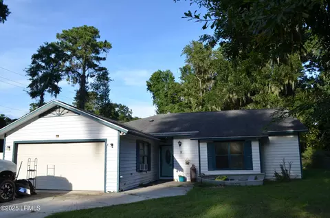 5 Tanglewood Dr, Beaufort, SC 29902