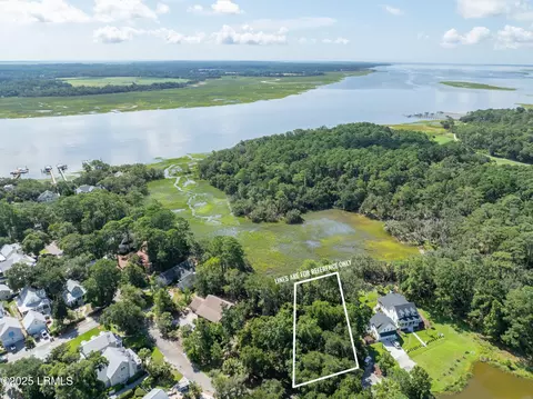 19 Sheridan Rd, Beaufort, SC 29907