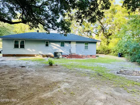 Exterior - 305 Alabama St, Hampton, SC 29924 photo 3 of 3