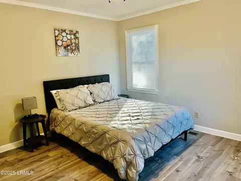 Bedroom - 305 Alabama St, Hampton, SC 29924 photo 4 of 5