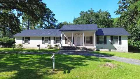 1403 Jackson Ave W, Hampton, SC 29924
