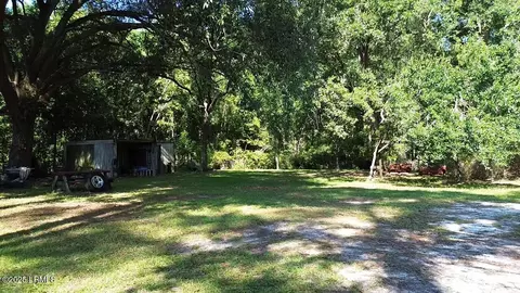 Exterior - 1403 Jackson Ave W, Hampton, SC 29924 photo 2 of 2