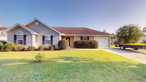 84 Wintergreen Dr, Beaufort, SC 29906