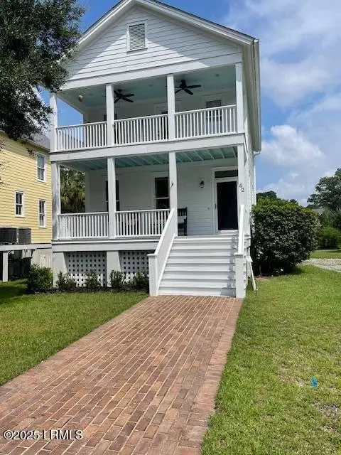 42 Bostick Cir, Beaufort, SC 29902
