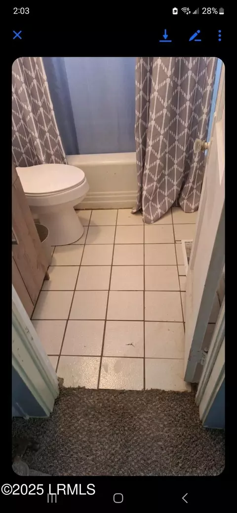 Bath - 400 Schley St, Hampton, SC 29924 photo 2 of 3