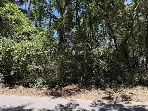 1507 Spring Well Rd, Saint Helena Island, SC 29920