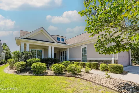 42 Spring Beauty Dr, Bluffton, SC 29909