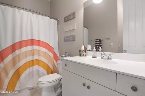 Bath - 2 Cordray St, Bluffton, SC 29910 photo 2 of 3