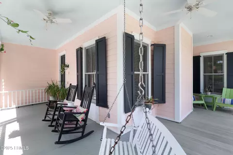 Exterior - 2 Cordray St, Bluffton, SC 29910 photo 5 of 26