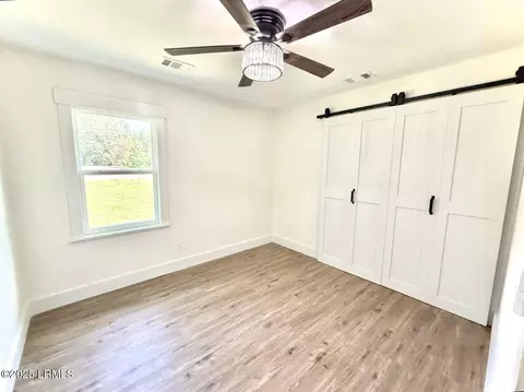 Bedroom - 802 5th St E, Hampton, SC 29924 photo 3 of 3