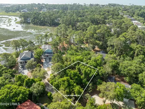 372 Perch Dr, Fripp Island, SC 29920