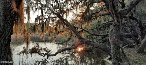 2214 Moss St, Beaufort, SC 29902