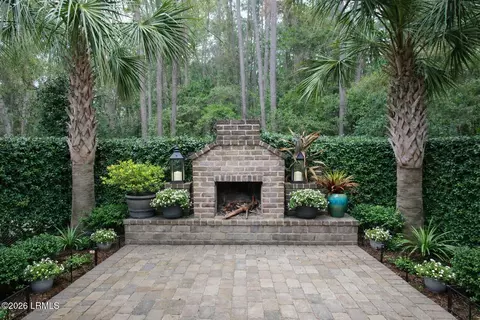 416 Coquinas Ln, Beaufort, SC 29906