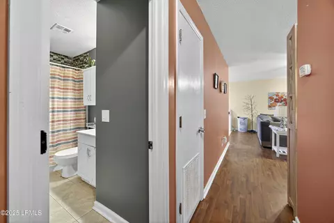 Entry Way - 32 Parker Dr, Beaufort, SC 29906 photo 1 of 1