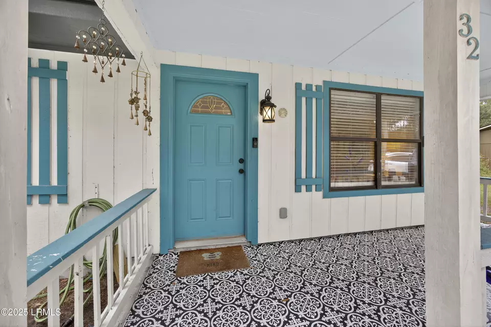 Exterior - 32 Parker Dr, Beaufort, SC 29906 photo 4 of 6
