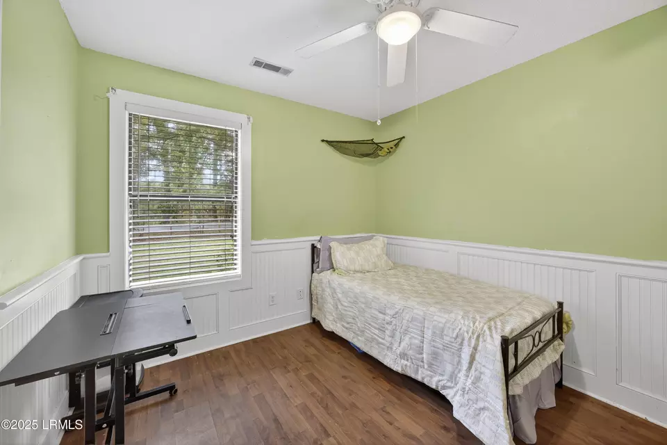 Bedroom - 32 Parker Dr, Beaufort, SC 29906 photo 1 of 7