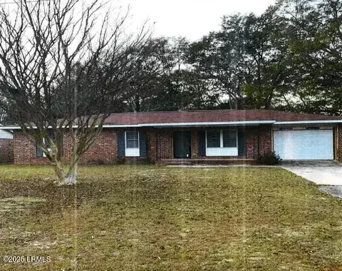 1605 Clinton St, Barnwell, SC 29812