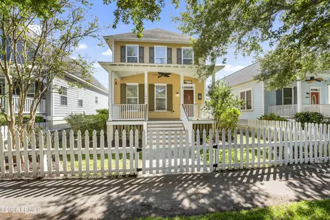 1005 9th St, Port Royal, SC 29935