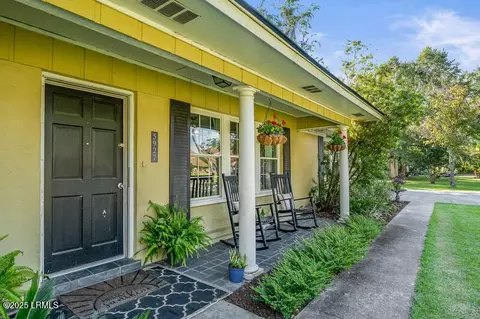 5927 Pleasant Farm Dr, Beaufort, SC 29906
