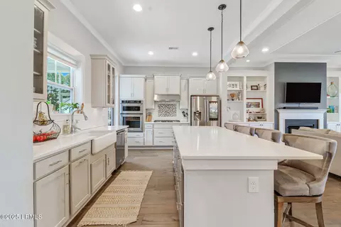Kitchen - 302 Castaway Dr, Bluffton, SC 29910 photo 5 of 5