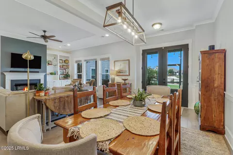 Dining - 302 Castaway Dr, Bluffton, SC 29910 photo 2 of 3