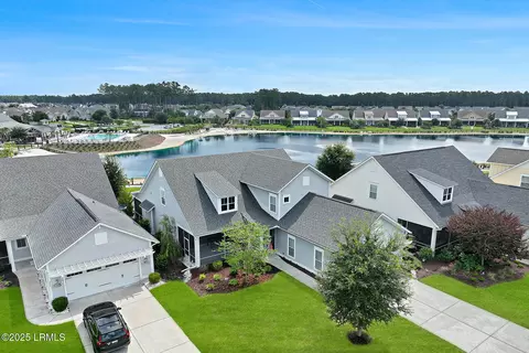 View/Area - 302 Castaway Dr, Bluffton, SC 29910 photo 2 of 12