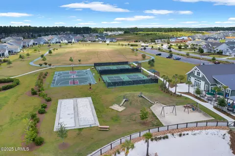 View/Area - 302 Castaway Dr, Bluffton, SC 29910 photo 11 of 12