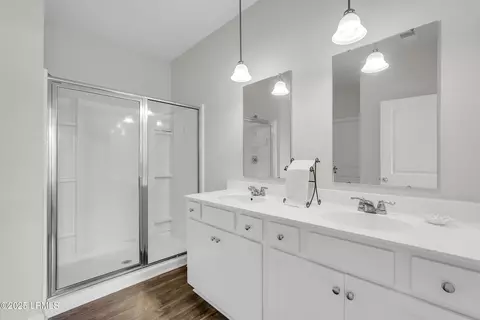 Bath - 89 Cedar View Cir, Bluffton, SC 29909 photo 2 of 3