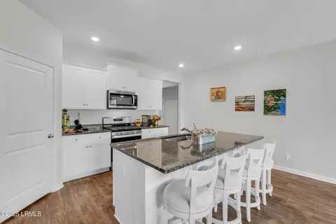 Kitchen - 89 Cedar View Cir, Bluffton, SC 29909 photo 1 of 6
