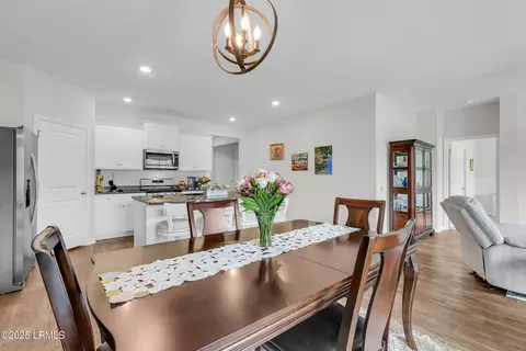 Dining - 89 Cedar View Cir, Bluffton, SC 29909 photo 3 of 4