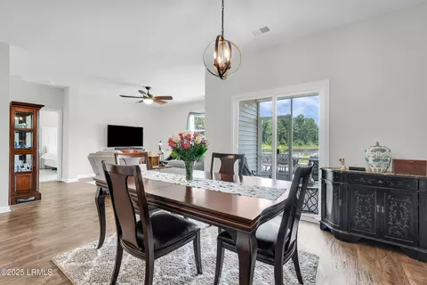Dining - 89 Cedar View Cir, Bluffton, SC 29909 photo 2 of 4