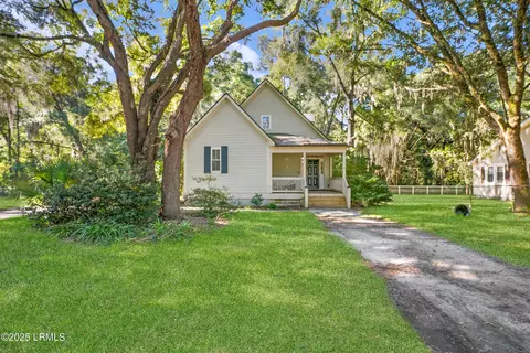 576 Mccormack Ave, Ridgeland, SC 29936