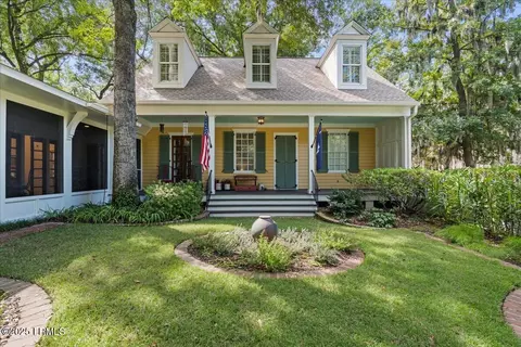 16 Fraser St, Beaufort, SC 29907