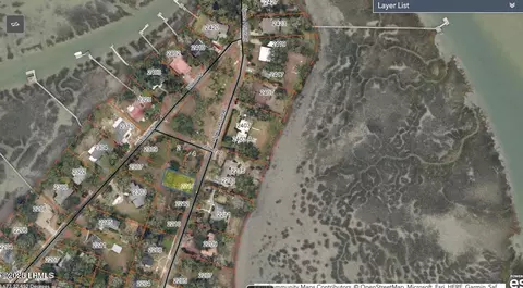 2214 Pigeon Point Rd, Beaufort, SC 29902