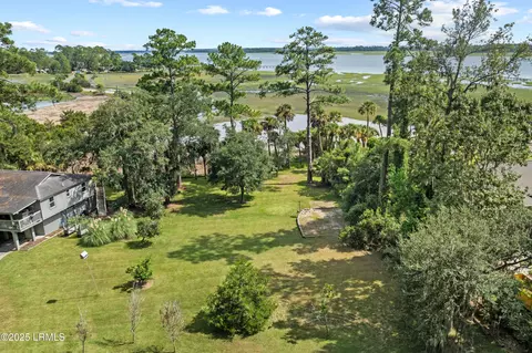 10 Pine Island Rd, Bluffton, SC 29910